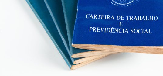 Brazilian document work and social security (Carteira de Trabalho e Previdencia Social).
