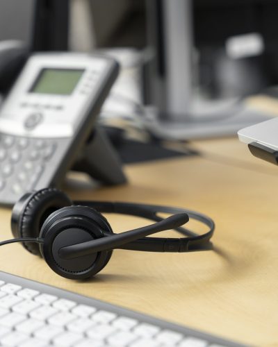close-up-person-working-call-center